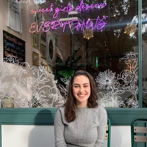 Meet your Posher, Nicole